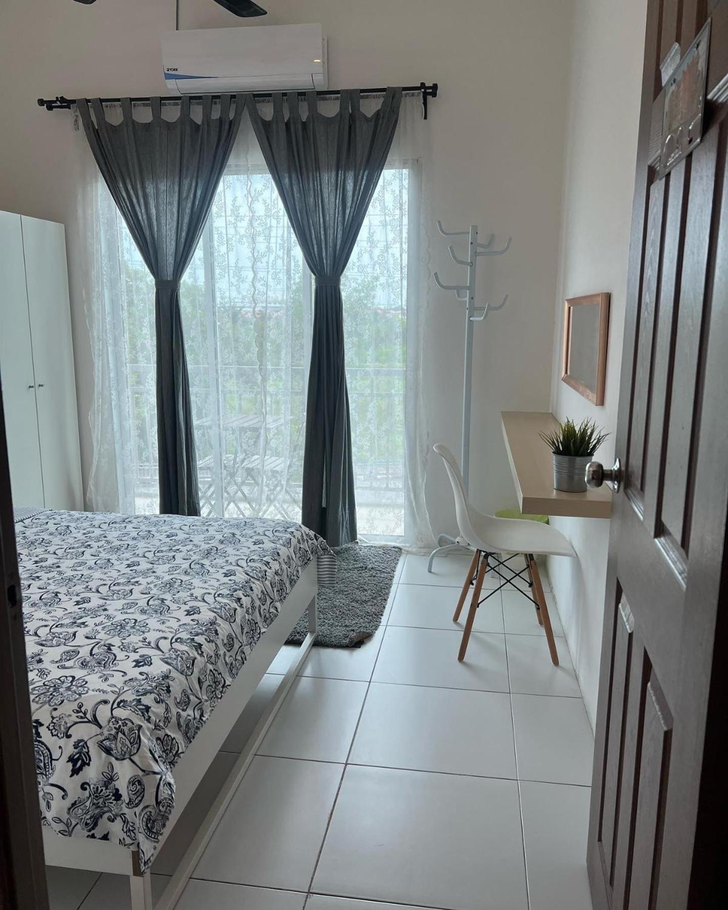 House Of Nostalgia Apartment Lumut Bagian luar foto