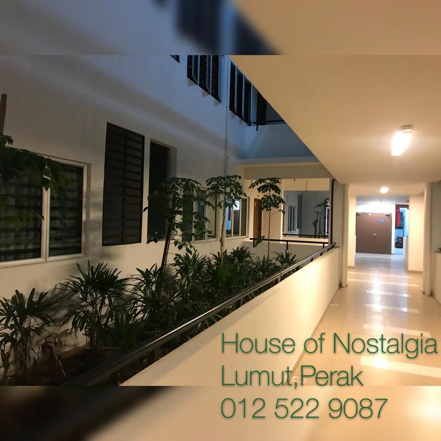 House Of Nostalgia Apartment Lumut Bagian luar foto